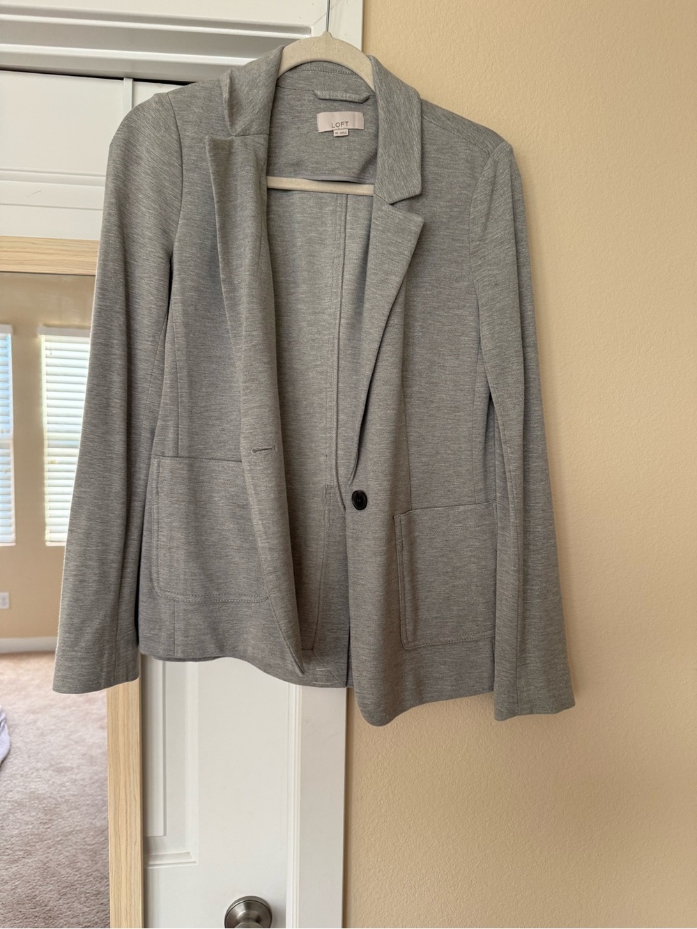 LOFT Light Gray Knit Single-Button Blazer